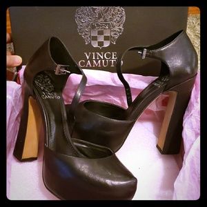 Vince camuto size 7.5M black heels
